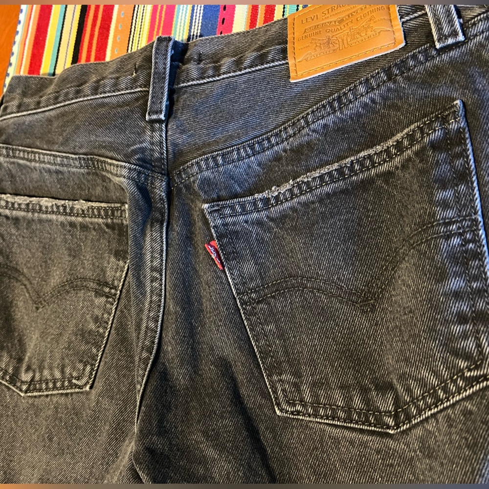 Middy straight faded black jeans.